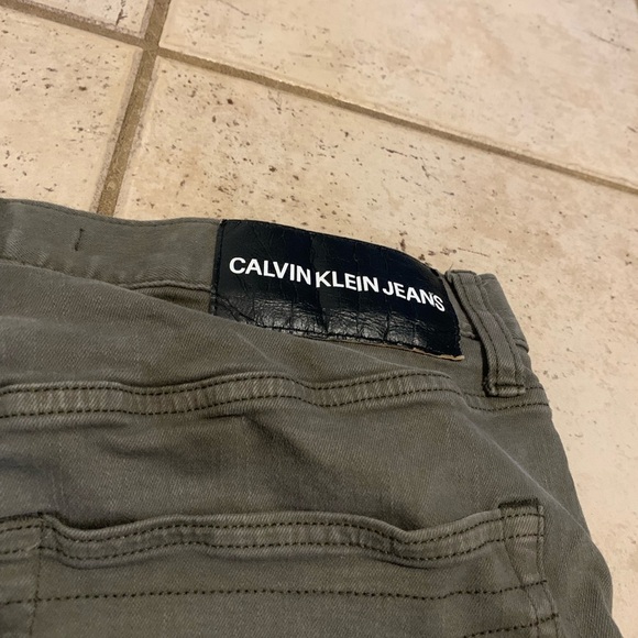 Calvin Klein Jeans Men's Khaki / Olive Green Straight Leg Jeans W34 L30 - Picture 3 of 7